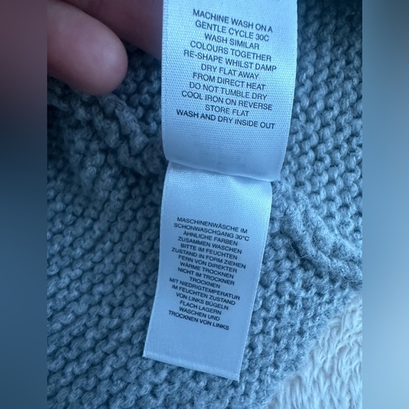 Baby Boden size 6-12m cardigan sweater wool cashmere blend with buttons - Picture 5 of 5